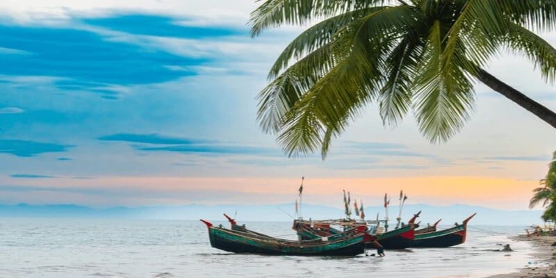 ফেব্রুয়ারি পর্যন্ত পর্যটকদের জন্য সেন্টমার্টিন খোলা রাখার দাবি