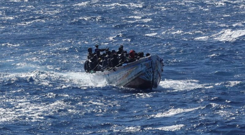 স্প্যানিশ দ্বীপে যাওয়ার পথে মৃত্যু ৫ অভিবাসীর