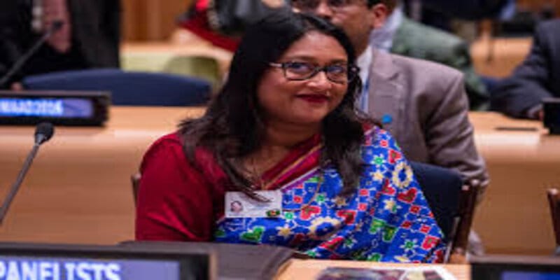 বিশ্ব স্বাস্থ্য সংস্থার পদ বাগিয়ে নেন পুতুল