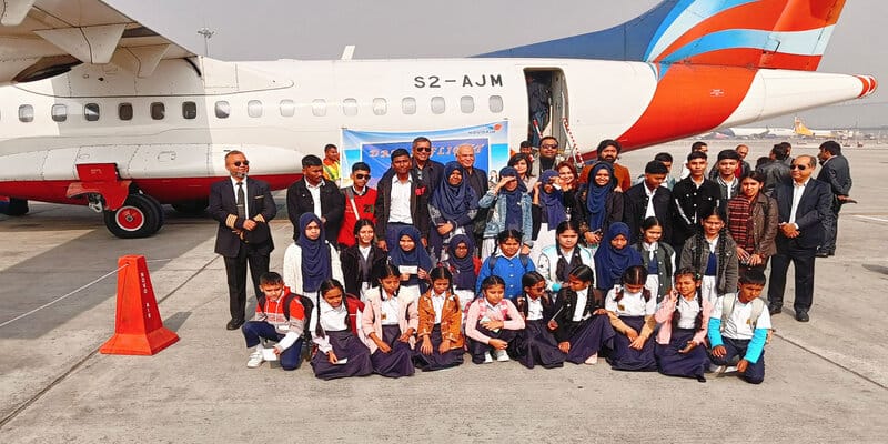 সুবিধাবঞ্চিত শিশুদের আকাশ ভ্রমণের স্বপ্ন পূরণ করলো নভোএয়ার