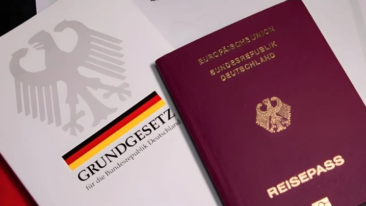 জার্মানি নাগরিকত্বের যে আইন বাতিল করতে যাচ্ছে