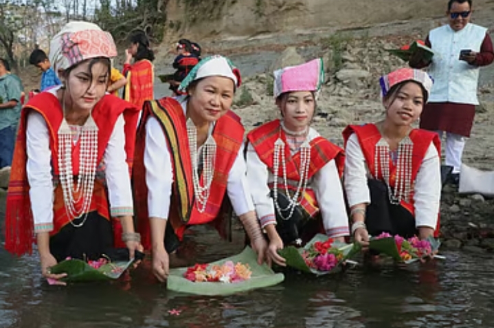 ফুল ভাসিয়ে শুরু হলো বিজু উৎসব