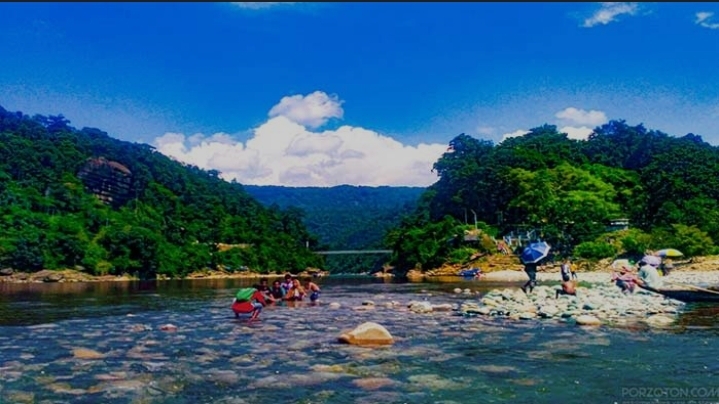 সিলেটে পর্যটকের উপচে পড়া ভীড়