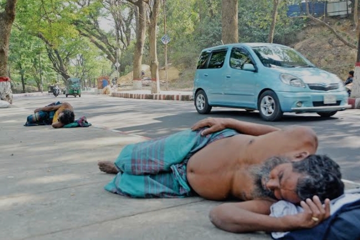 সারাদেশে বইছে তাপপ্রবাহ,বৃষ্টির সম্ভাবনা কবে জানাল আবহাওয়া অফিস