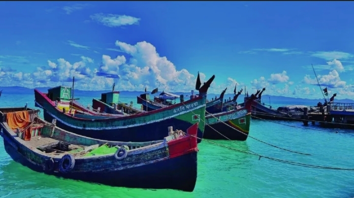 সেন্টমার্টিনে জীবিকার টানাপড়েন