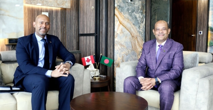 এভিয়েশন খাতে সহযোগিতা নিয়ে কানাডার হাইকমিশনারের সঙ্গে মতবিনিময়