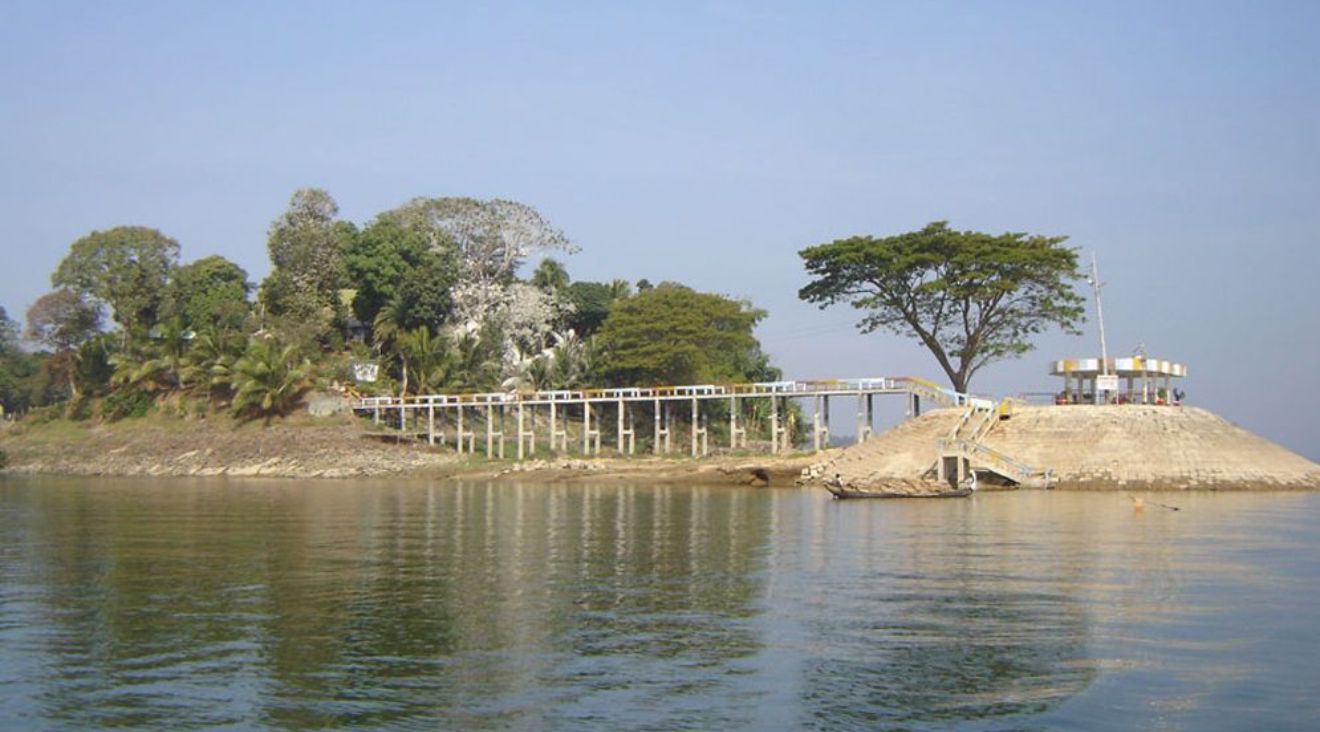 কাপ্তাই হ্রদের নিচে ঘুমিয়ে থাকা ইতিহাস: চাকমা রাজার রাজপ্রাসাদ