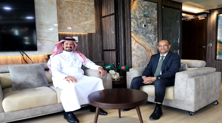 সৌদির সঙ্গে বাংলাদেশের বিমান চলাচল সহযোগিতা বাড়াতে বেবিচক চেয়ারম্যানের আলোচনা