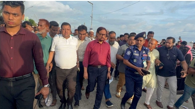 পতেঙ্গা সৈকতকে আন্তর্জাতিক মানের টুরিস্ট স্পট করা হবে : চসিক মেয়র