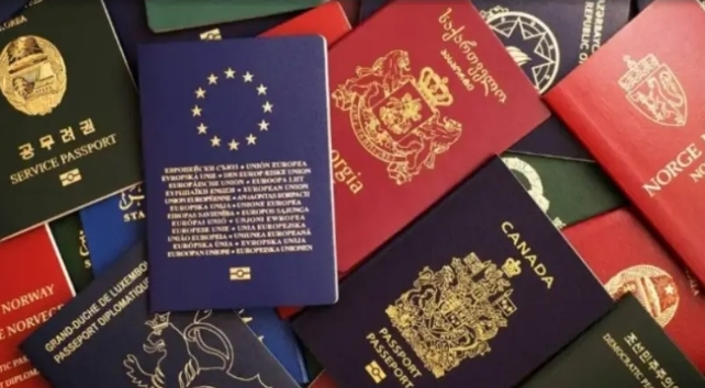 ২০২৫ সালের হেনলি পাসপোর্ট সূচকে শীর্ষে সিঙ্গাপুর, দক্ষিণ কোরিয়া ও জাপান – বিশ্বভ্রমণে সবচেয়ে সুবিধাপ্রাপ্ত নাগরিক কারা?