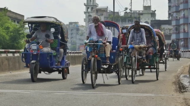 অটোরিকশা চলাচলে শৃঙ্খলা ফেরাতে আসছে কঠোর নীতিমালা