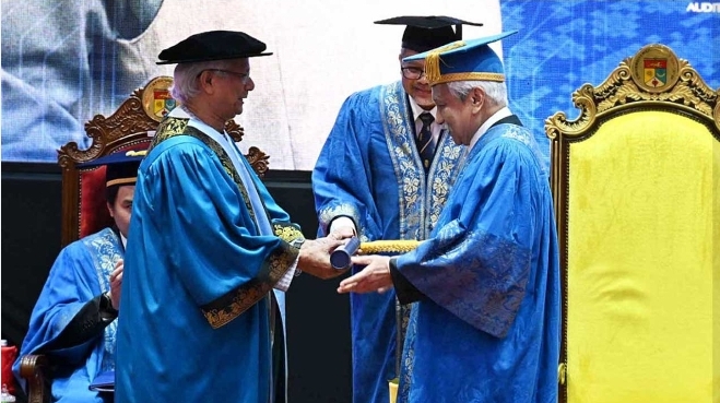 মালয়েশিয়ায় সম্মানসূচক ডক্টরেট পেলেন প্রধান উপদেষ্টা ড. মুহাম্মদ ইউনূস
