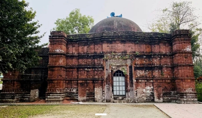 প্রবাজপুর শাহী জামে মসজিদ: দক্ষিণ-পশ্চিমাঞ্চলের পর্যটন সম্ভাবনার এক অনন্য নিদর্শন