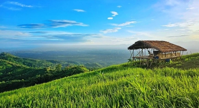 বান্দরবানের মাইতা তৈম: অদ্ভুত সুন্দর পাহাড়ি ট্রেকিংয়ের নতুন গন্তব্য