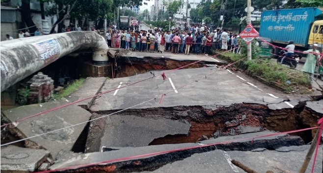 চট্টগ্রামে অর্ধশত বছরের পুরোনো ব্রিজ ভেঙে যাওয়ার কারণ চিহ্নিত, নতুন সেতুর বাজেট অনুমোদন