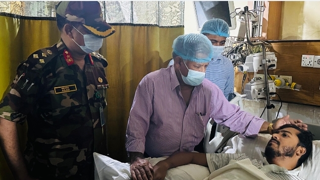 নুরের ওপর হামলা: সরকারের পক্ষ থেকে দৃষ্টান্তমূলক শাস্তির আশ্বাস