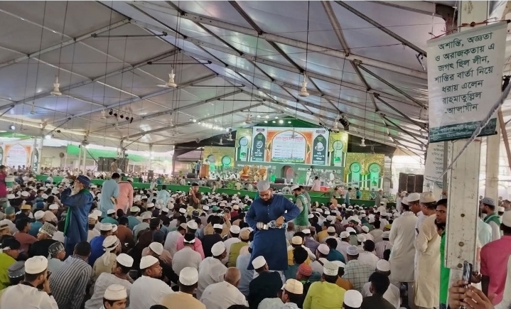 চট্টগ্রামে ঈদে মিলাদুন্নবী (সা.) উপলক্ষে ঐতিহাসিক জশনে জুলুস শুরু