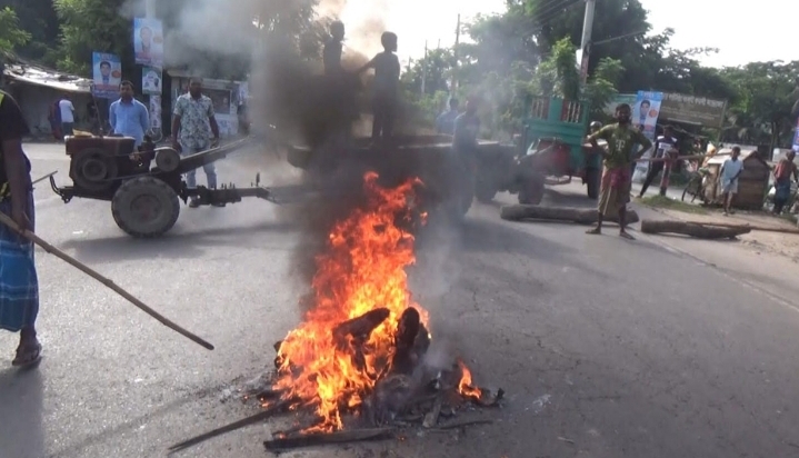 বাগেরহাটে চার আসন বহাল রাখার দাবিতে ৪৮ ঘণ্টার হরতাল
