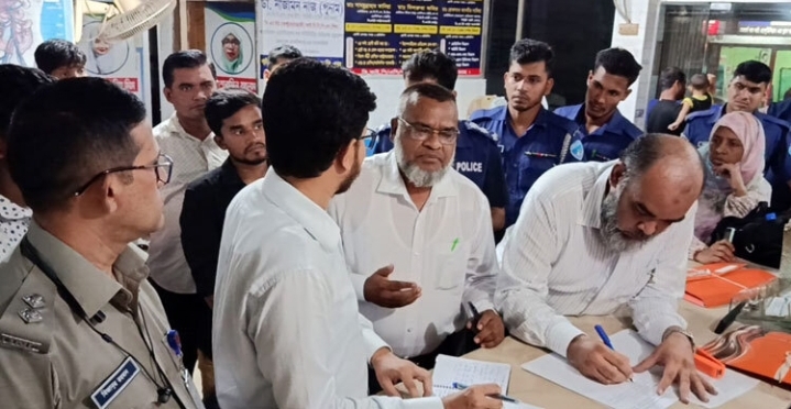 চাঁদপুরে নবজাতক দাফনকাণ্ডে হাসপাতালের কার্যক্রম বন্ধ করল ভ্রাম্যমাণ আদালত