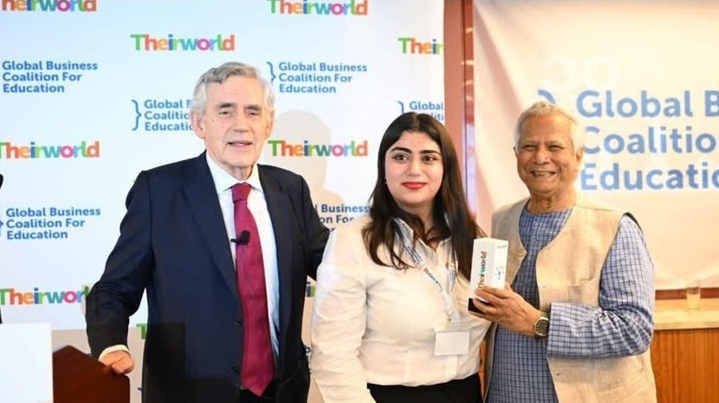 নিউইয়র্কে গ্লোবাল এডুকেশন ডিনারে অধ্যাপক ড. মুহাম্মদ ইউনূসকে বিশেষ সম্মাননা