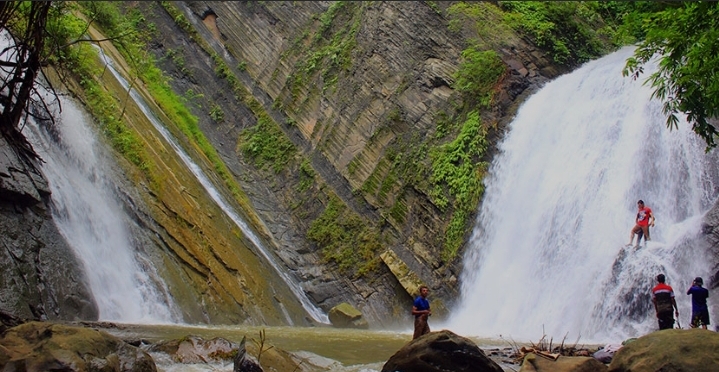পাহাড় ধসে ঝুঁকিপূর্ণ আলীকদম, পর্যটকদের সাবধানতার পরামর্শ