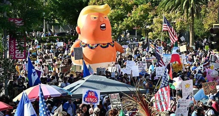 যুক্তরাষ্ট্রে ট্রাম্পবিরোধী ‘নো কিংস’ আন্দোলনে লাখো মানুষ শান্তিপূর্ণ বিক্ষোভ