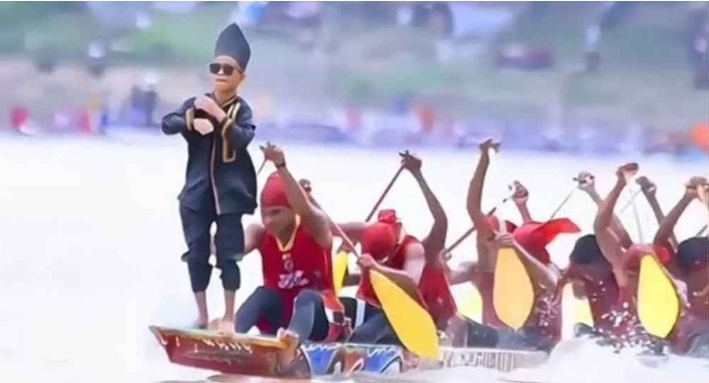 গলুইয়ে নেচে বিশ্ব মাতাল, ১১ বছরের ডিকা এখন রিয়াউয়ের ‘পর্যটন দূত’