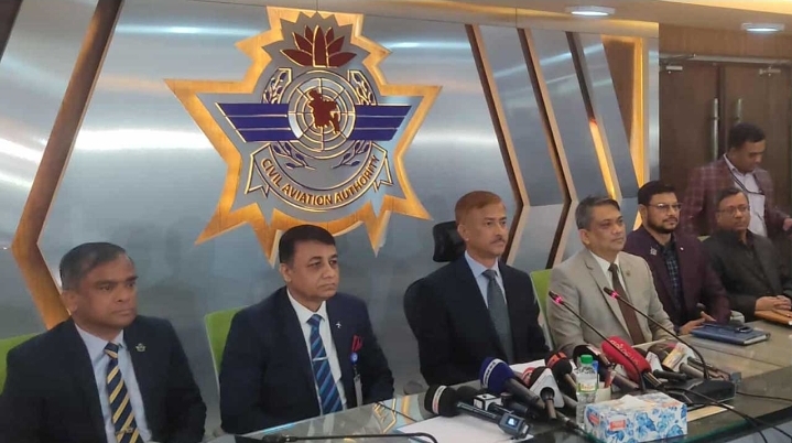 শাহজালাল বিমানবন্দরের কার্গো ভিলেজে আগুন: ইমপোর্ট কুরিয়ার সেকশন থেকেই সূত্রপাতের ধারণা বেবিচকের