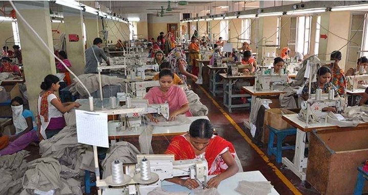 অন্তর্বর্তী সরকারের সময় গার্মেন্ট খাতের ধস: অর্ডার বাতিল, কারখানা বন্ধ ও রপ্তানি সংকটে বাংলাদেশ