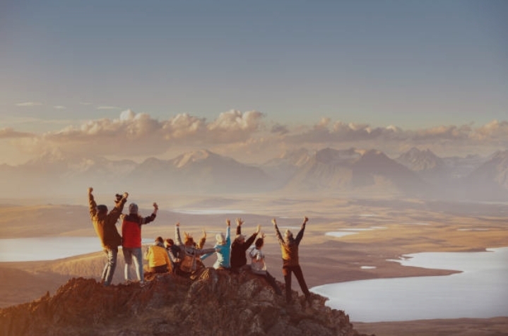 ২০২৬ সালে নারীদের একা বিদেশ ভ্রমণ: নিরাপদ ও নারীবান্ধব পাঁচটি দেশের সম্পূর্ণ গাইড