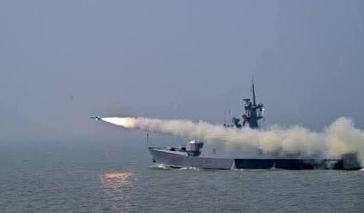 বঙ্গোপসাগরে নৌবাহিনীর পাঁচ দিনব্যাপী মহড়া শেষ পর্যায়ে: সমুদ্র নিরাপত্তায় নতুন আত্মবিশ্বাস