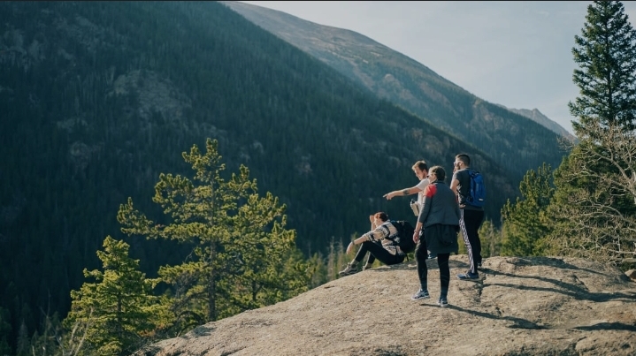 পাহাড়ে ভ্রমণের আগে যা জানা জরুরি: প্রস্তুতি, শারীরিক সক্ষমতা, প্রয়োজনীয় সরঞ্জাম ও ঝুঁকি মোকাবিলার পূর্ণ নির্দেশিকা