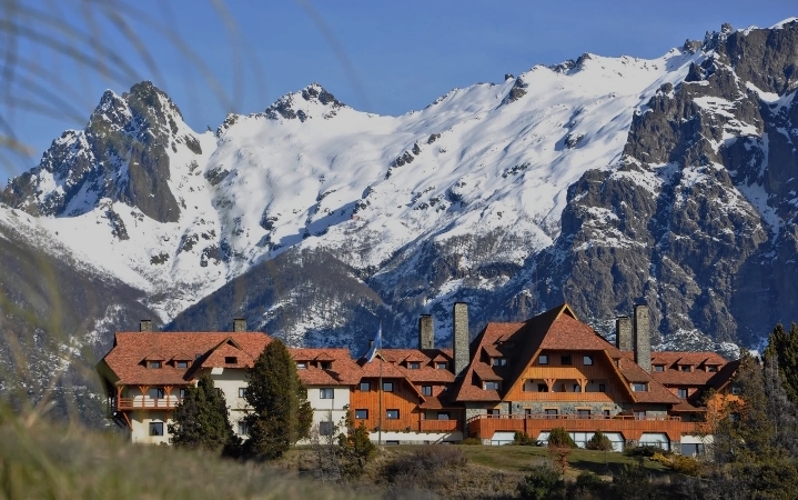 বারিলোচে: আর্জেন্টিনার হ্রদ, তুষার আর পাহাড়ের মায়াবী শহর