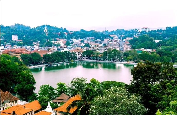 বন্যায় বিপর্যস্ত শ্রীলঙ্কা ভিসা নিয়ম শিথিল করল: ফ্লাইট বাতিলেও নেই জরিমানা