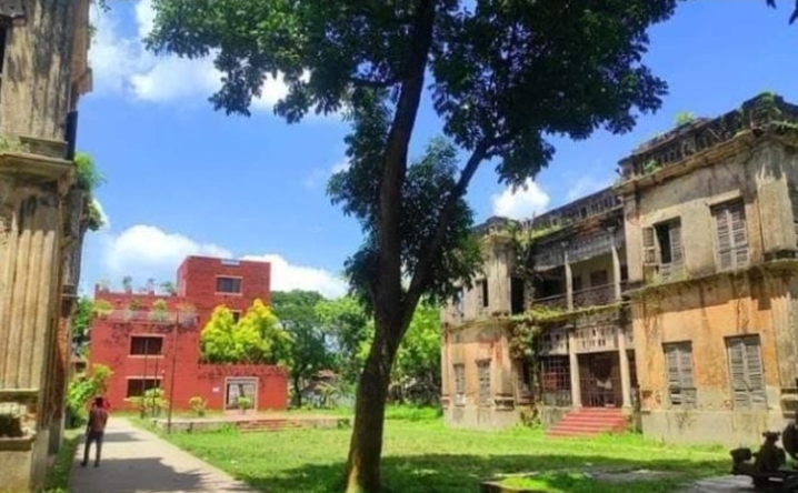 বিক্রমপুরের প্রাচীন ঐতিহ্যের জীবন্ত সাক্ষী: আরিয়াল বিলের পাশে ‘বিক্রমপুর জাদুঘর’ পর্যটকদের আকর্ষণের কেন্দ্রবিন্দু