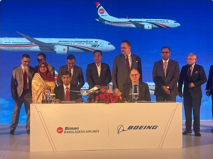 বিমান বাংলাদেশ এয়ারলাইন্স বোয়িং-এর সাথে ১৪টি উড়োজাহাজ ক্রয়ে ঐতিহাসিক চুক্তি স্বাক্ষর করেছে